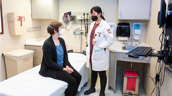 Elizabeth Tung, PhD, works in the urgent care clinic at UChicago Medicine’s Hyde Park campus, providing care for members of the South Side community.