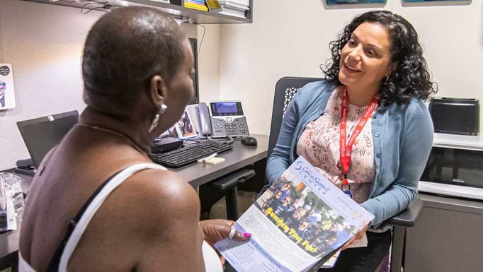 Cancer patient Linda Cliff and American Cancer Society patient navigator Erika Coronado