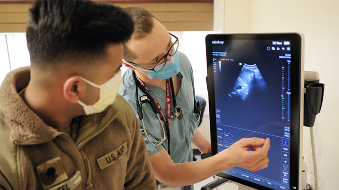 Members of the 909th Forward Resuscitative and Surgical Detachment (FRSD) practice trauma skills and medical scenarios in the University of Chicago Medicine simulation center as part of the health system's partnership with the U.S. Army. (Photos courtesy of 909th FRSD.)