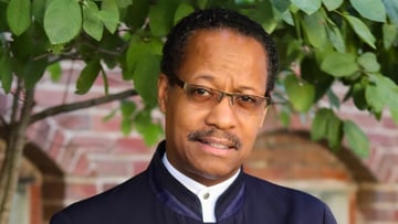 Rev. Arnold Hoskins, MTh, DMgt
