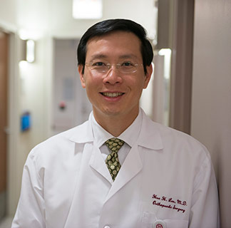 Hue Luu, MD