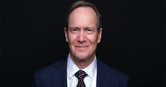 Headshot of UChicago Medical Center Dean Mark Anderson