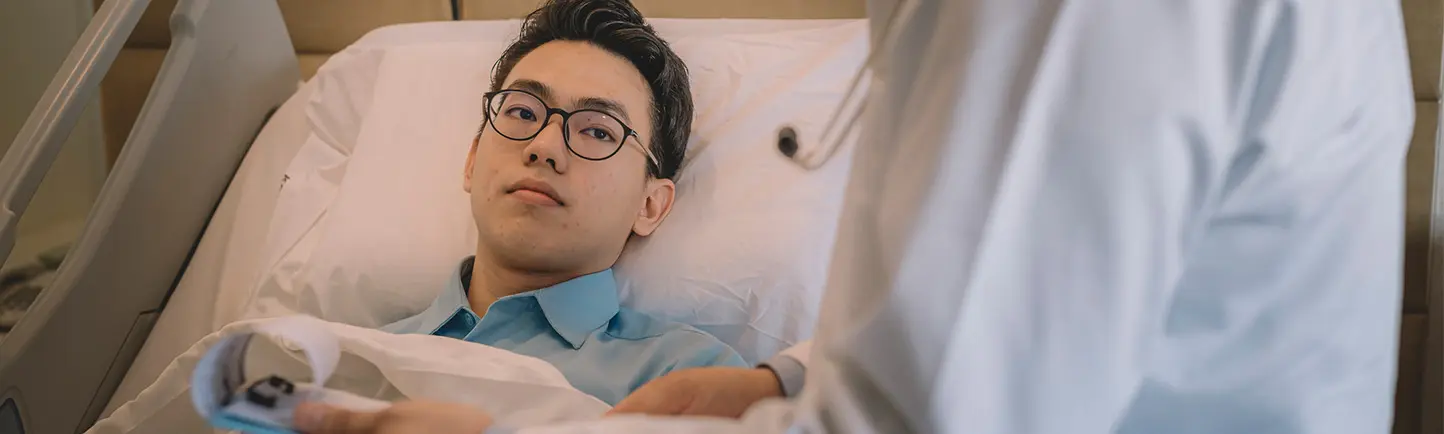 Image of doctor discussing sleep disorders with a patient