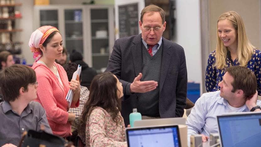 University of Chicago Medicine pathologist Anthony Montag talks to medical students in 2015.