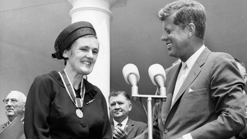 Frances Oldham Kelsey, MD, PhD, receives President's Award for Distinguished Federal Civil Service from President Kennedy