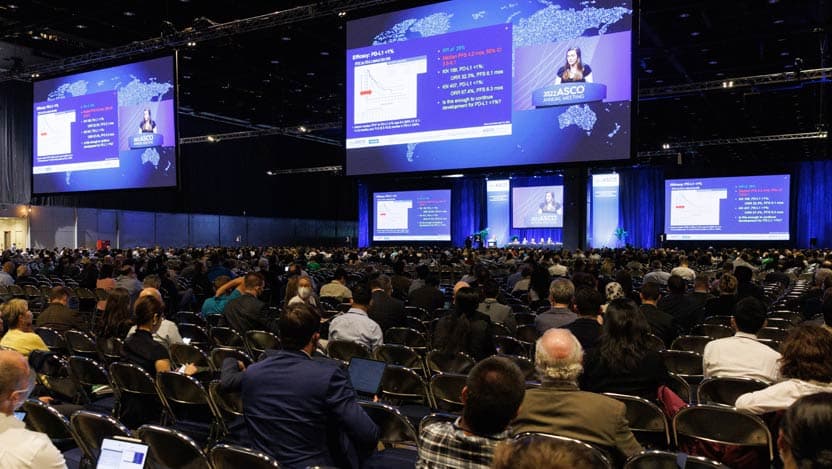 ASCO 2022 Hall, speaker and crowd