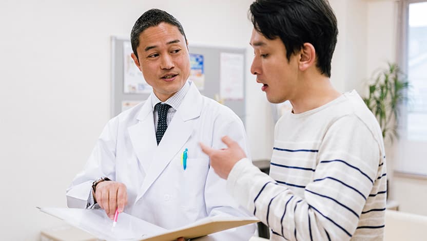 Patient asks orthopaedist questions