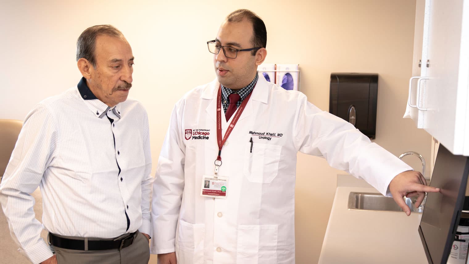 Guillermo Arellano-Garcia, BPH patient, with Aquablation expert Mahmoud Khalil, MBBCh