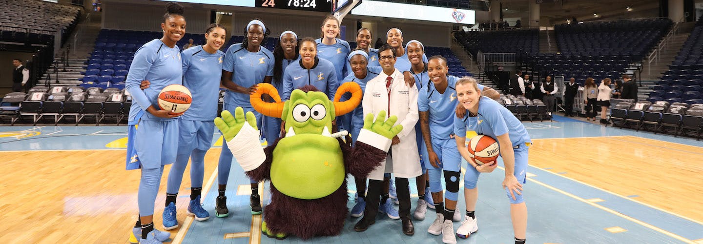 The WNBA Chicago Sky and their team doctor, UChicago Medicine’s Aravind Athiviraham, MD, welcome REMOC to the Wintrust Arena
